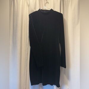 Black velvet mini dress H&M -size medium